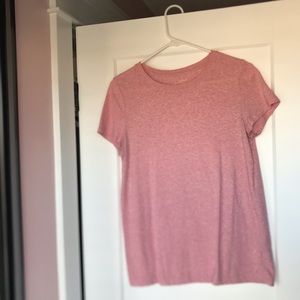 Coral, round-neck tee (heathered)